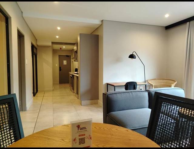 1 BEDROOM APARTMENT FOR SALE IN SANDOWN